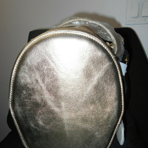 Betsey Johnson CUPCAKE LUNCH TOTE - Picture 3 of 4